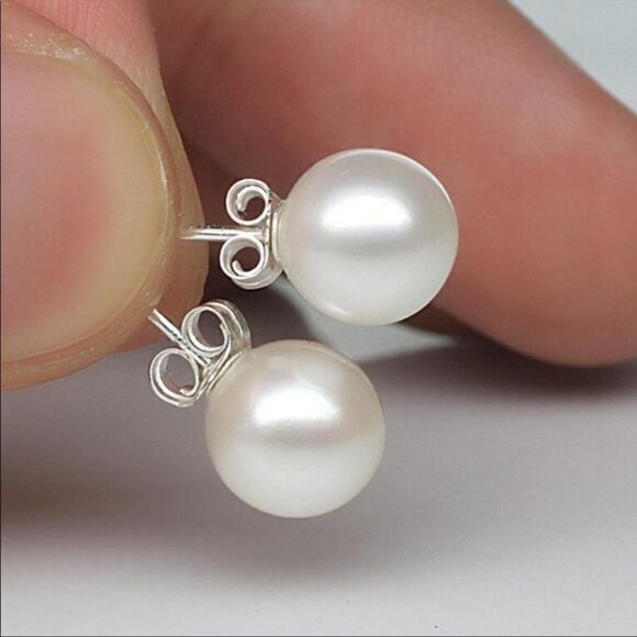 New 925 Sterling Silver Freshwater White Pearl Stud Earrings - Picture 2 of 8